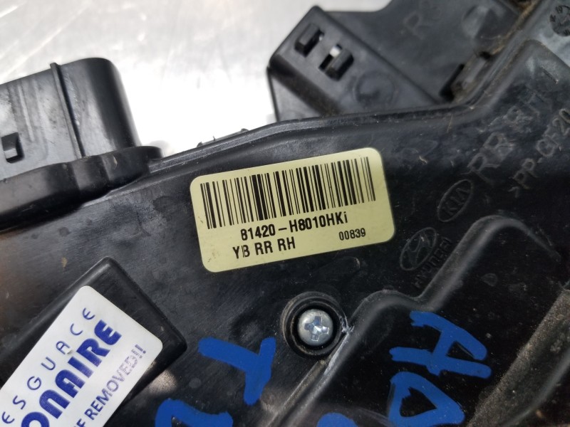 Recambio de cerradura puerta trasera derecha para kia stonic (ybcuv) eco dynamic referencia OEM IAM 81420H8010  