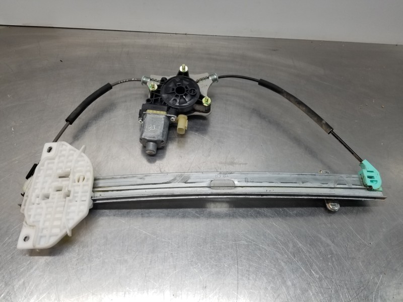 Recambio de elevalunas delantero derecho para kia stonic (ybcuv) eco dynamic referencia OEM IAM 82460H8000 82402H8100 