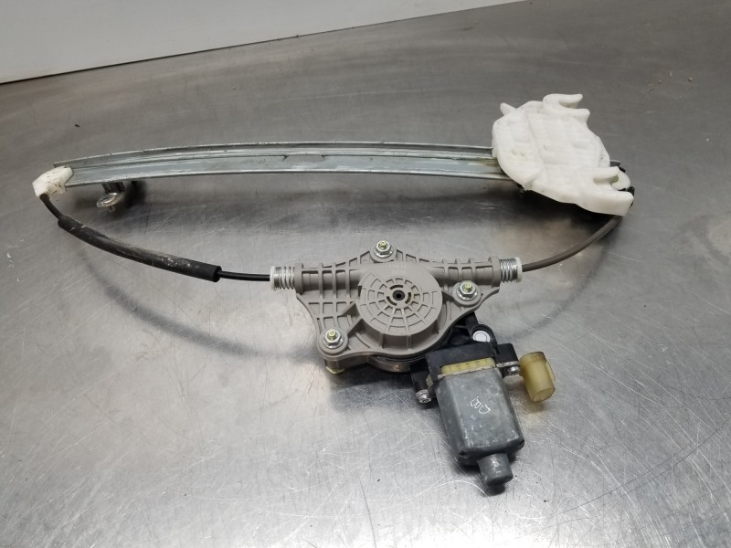 Recambio de elevalunas trasero derecho para kia stonic (ybcuv) eco dynamic referencia OEM IAM 83402H8100 83460H8000 