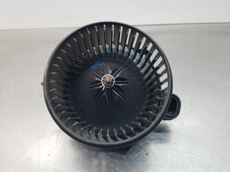 Recambio de motor calefaccion para kia stonic (ybcuv) eco dynamic referencia OEM IAM 97113H8000  