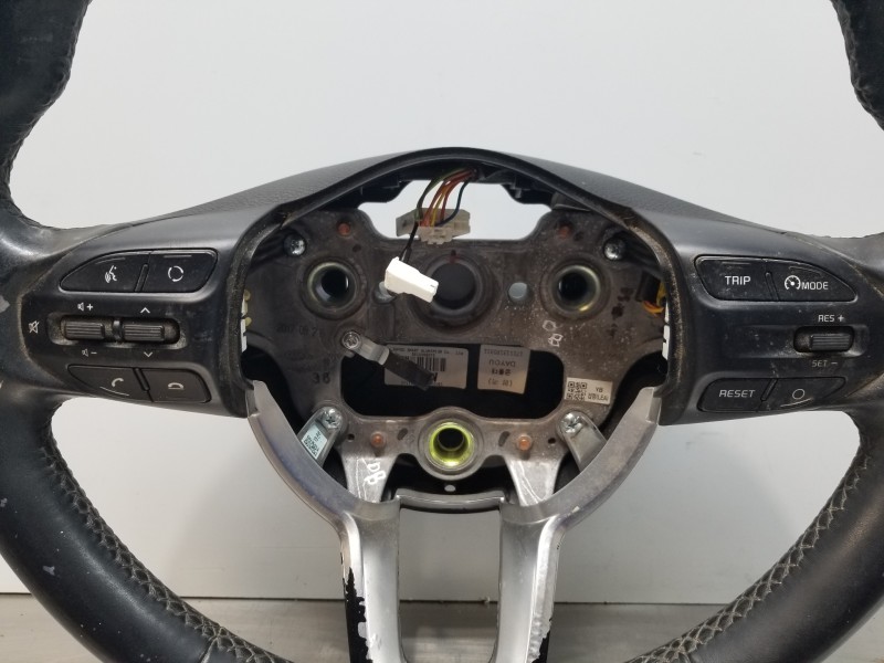 Recambio de volante para kia stonic (ybcuv) eco dynamic referencia OEM IAM 56100H8375WK 56100H8375 