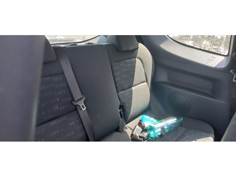 mitsubishi colt berlina 3 (cz) del año 2007