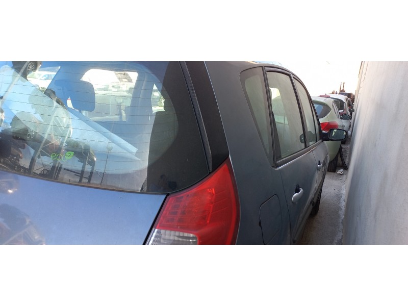 renault scenic ii del año 2008