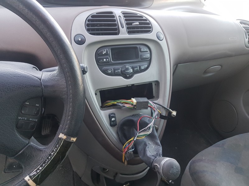 citroen xsara picasso del año 2002