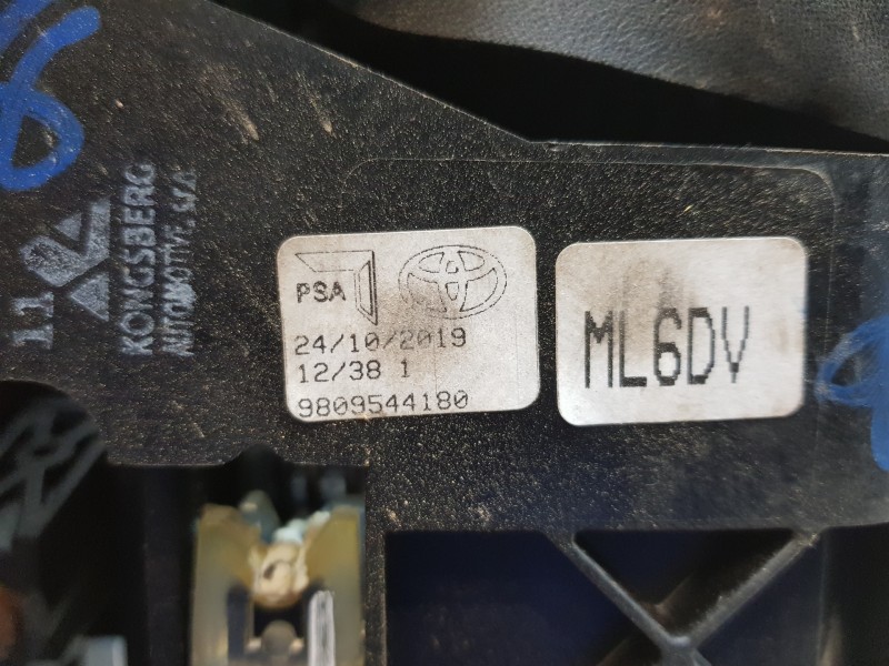 Recambio de palanca cambio para peugeot expert combi bluehdi referencia OEM IAM 9809544180  