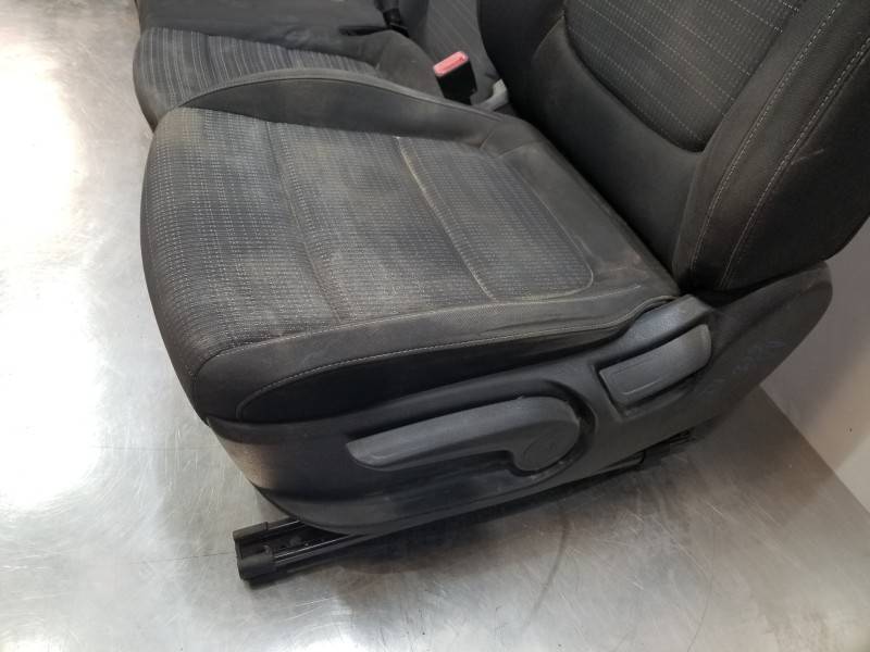 Recambio de juego asientos completo para kia stonic (ybcuv) eco dynamic referencia OEM IAM 88500H8020 88300H8080CUC 88600H8000