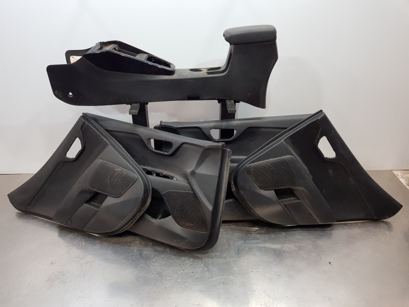 Recambio de juego asientos completo para kia stonic (ybcuv) eco dynamic referencia OEM IAM 88500H8020 88300H8080CUC 88600H8000