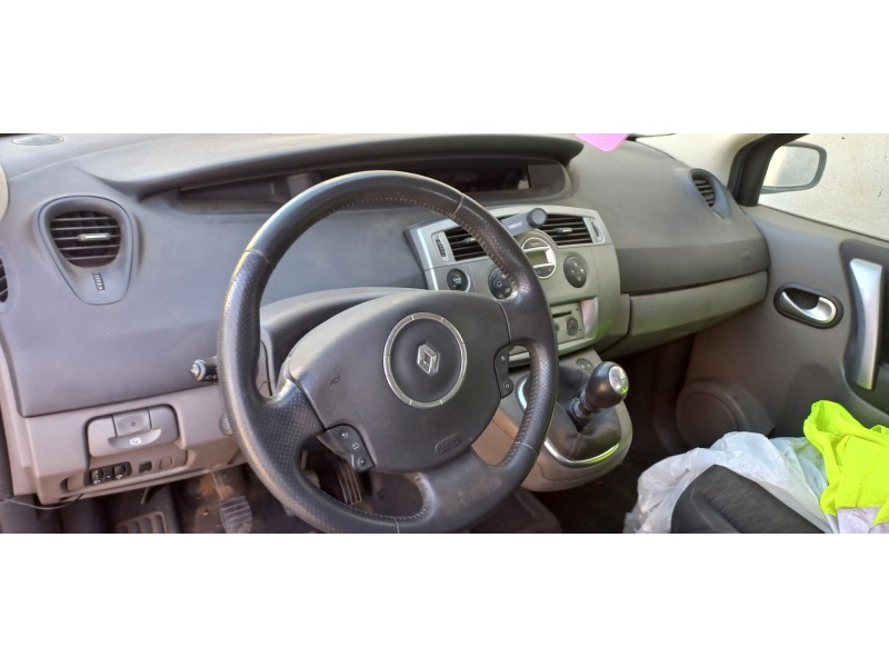 renault scenic ii del año 2008