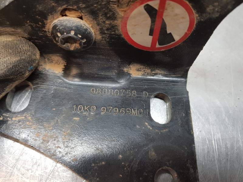 Recambio de bisagra de puerta para peugeot expert combi bluehdi referencia OEM IAM 9808075880  