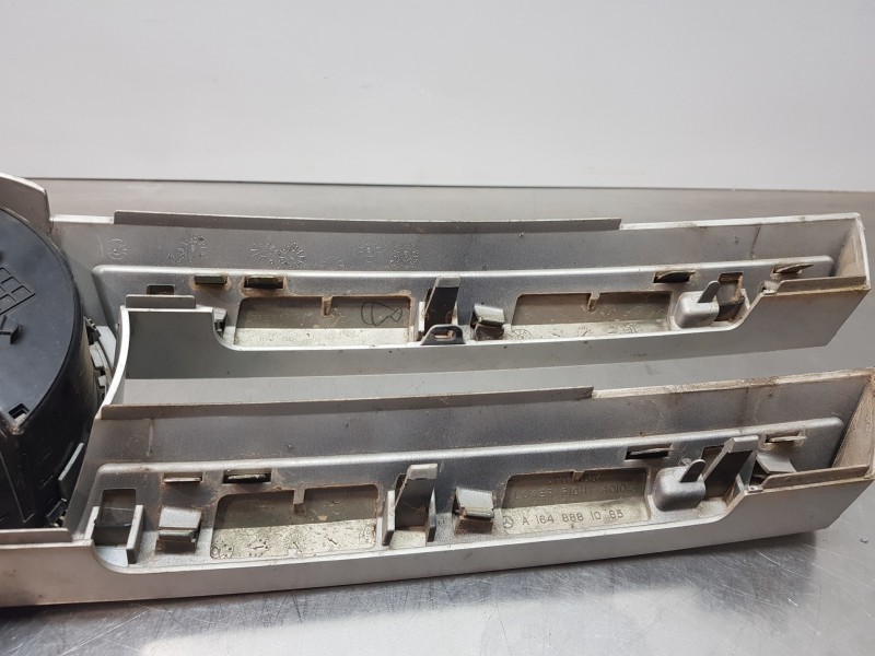 Recambio de rejilla delantera para mercedes clase gl (x166) 450 grand edition referencia OEM IAM A2518880086 A1648880123  Recambio de rejilla delantera para mercedes clase gl (x166) 450 grand edition referencia OEM IAM A2518880086 A1648880123