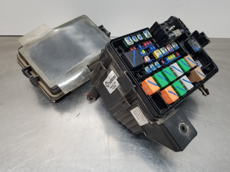 Recambio de caja reles / fusibles para kia stonic (ybcuv) eco dynamic referencia OEM IAM 91280H8860  