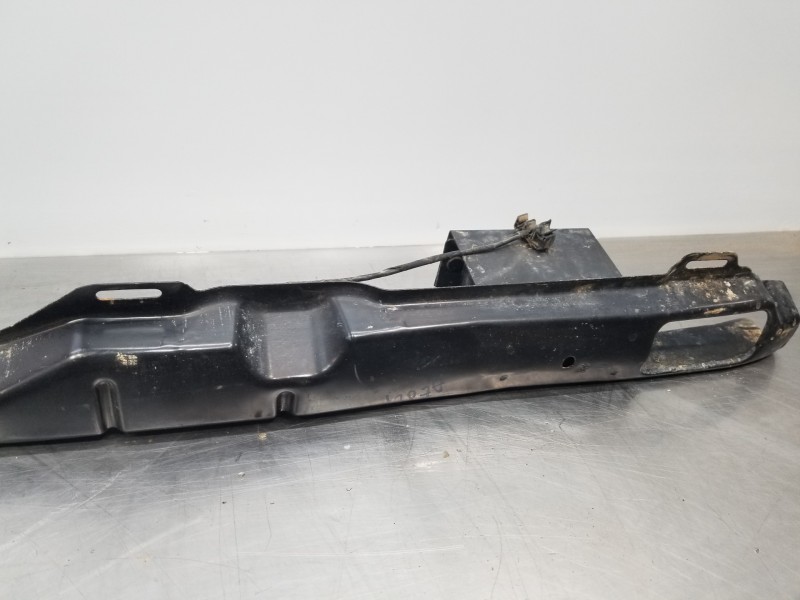 Recambio de refuerzo paragolpes trasero para opel vivaro b kasten/combi furgón referencia OEM IAM 93161456  