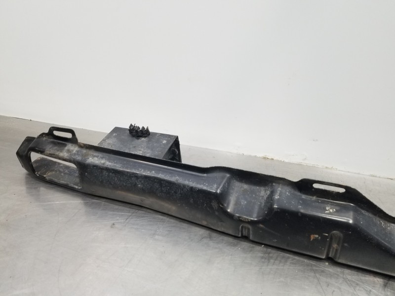 Recambio de refuerzo paragolpes trasero para opel vivaro b kasten/combi furgón referencia OEM IAM 93161456  