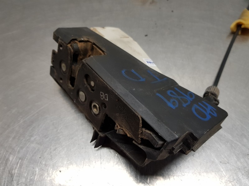 Recambio de cerradura puerta trasera derecha para ford galaxy (vy) ghia referencia OEM IAM 1107699 YM21A26412AA  Recambio de cerradura puerta trasera derecha para ford galaxy (vy) ghia referencia OEM IAM 1107699 YM21A26412AA