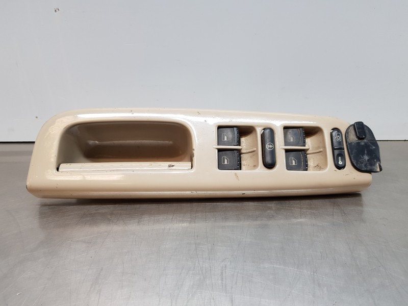 Recambio de mando elevalunas delantero izquierdo para ford galaxy (vy) ghia referencia OEM IAM 1324501 3M2114A132AAYYEJ  Recambio de mando elevalunas delantero izquierdo para ford galaxy (vy) ghia referencia OEM IAM 1324501 3M2114A132AAYYEJ