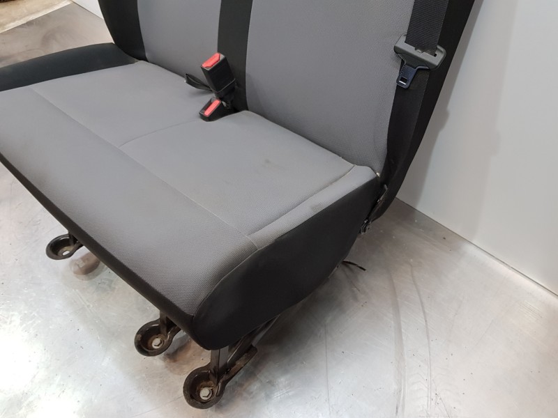 Recambio de asiento delantero derecho para peugeot expert furgón pro bluehdi referencia OEM IAM 1616787380   Recambio de asiento delantero derecho para peugeot expert furgón pro bluehdi referencia OEM IAM 1616787380