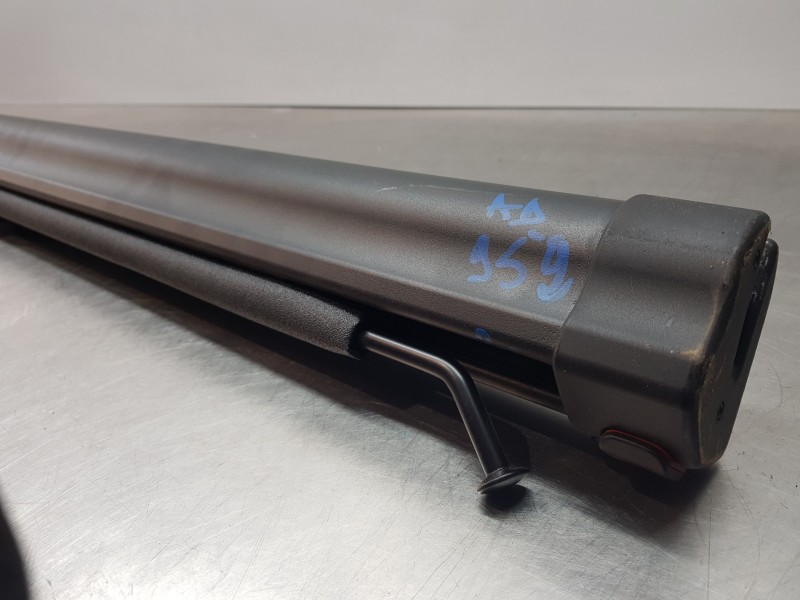 Recambio de bandeja trasera para toyota auris touring sports (e18) bisiness referencia OEM IAM 6423002010   Recambio de bandeja trasera para toyota auris touring sports (e18) bisiness referencia OEM IAM 6423002010