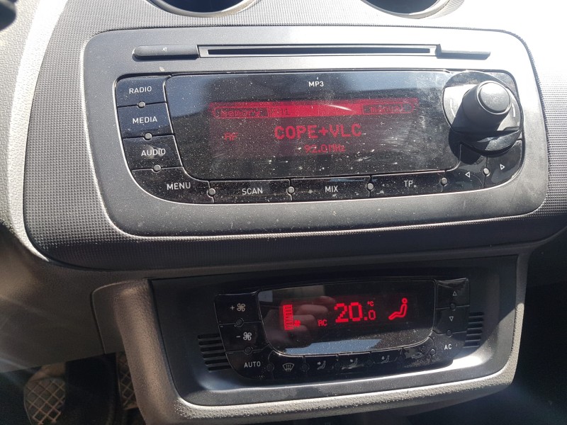 seat ibiza (6j5) del año 2011