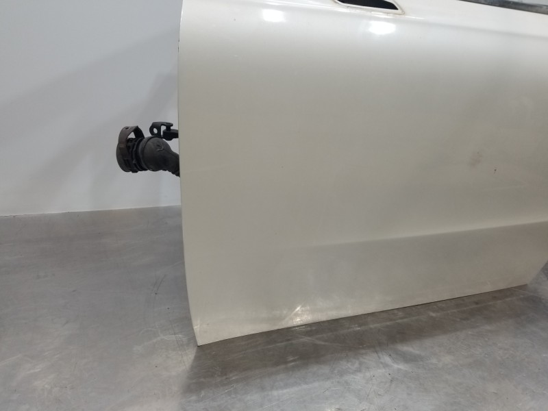 Recambio de puerta delantera izquierda para peugeot 508 sw gt line referencia OEM IAM 9677684980  