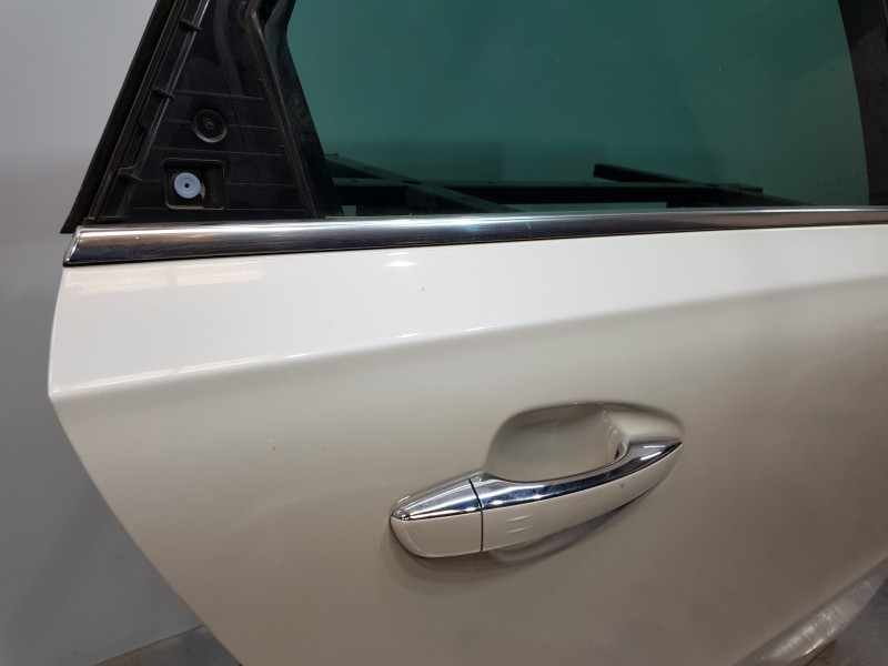 Recambio de puerta trasera derecha para peugeot 508 sw gt line referencia OEM IAM 9008Y0  