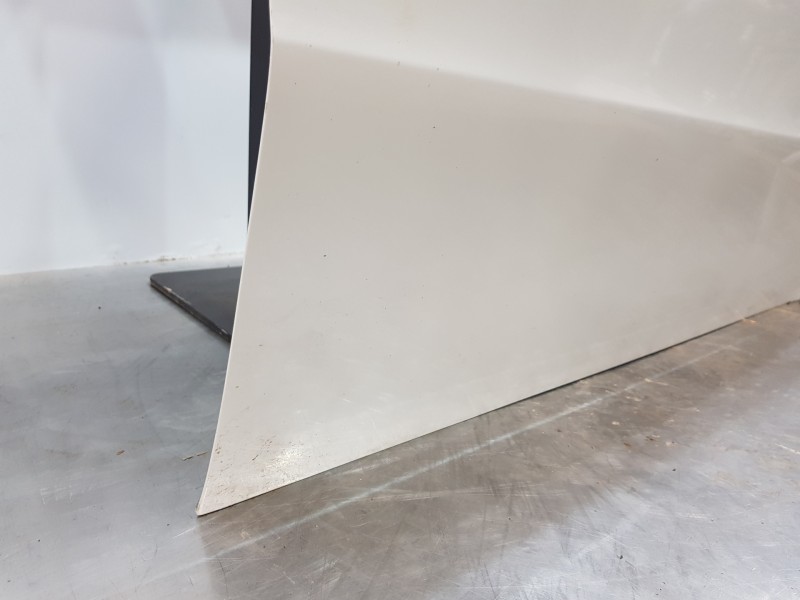 Recambio de puerta delantera derecha para peugeot 508 sw gt line referencia OEM IAM 9677683980  