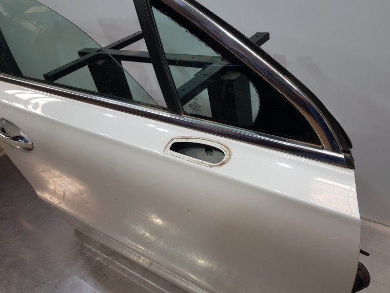 Recambio de puerta delantera derecha para peugeot 508 sw gt line referencia OEM IAM 9677683980  