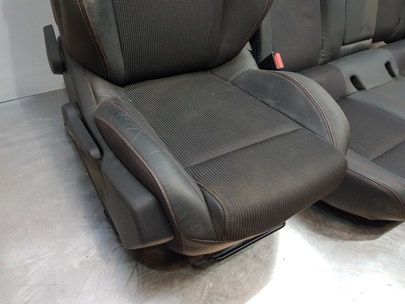 Recambio de juego asientos completo para peugeot 508 sw gt line referencia OEM IAM 884794 8847C0 