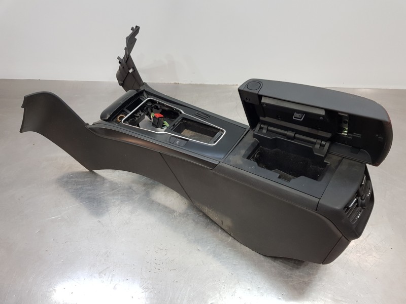 Recambio de juego asientos completo para peugeot 508 sw gt line referencia OEM IAM 884794 8847C0 