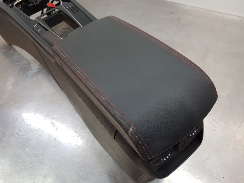 Recambio de juego asientos completo para peugeot 508 sw gt line referencia OEM IAM 884794 8847C0 