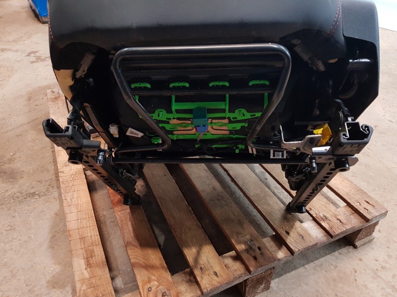 Recambio de juego asientos completo para peugeot 508 sw gt line referencia OEM IAM 884794 8847C0 