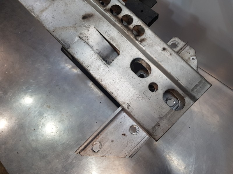 Recambio de refuerzo paragolpes delantero para bmw mini (r50,r53) cooper referencia OEM IAM 51111494431 51115A5AC29  Recambio de refuerzo paragolpes delantero para bmw mini (r50,r53) cooper referencia OEM IAM 51111494431 51115A5AC29