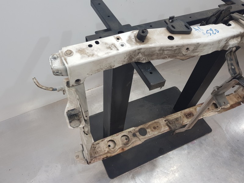 Recambio de panel frontal para toyota auris touring sports (e18) bisiness referencia OEM IAM 5320102904  