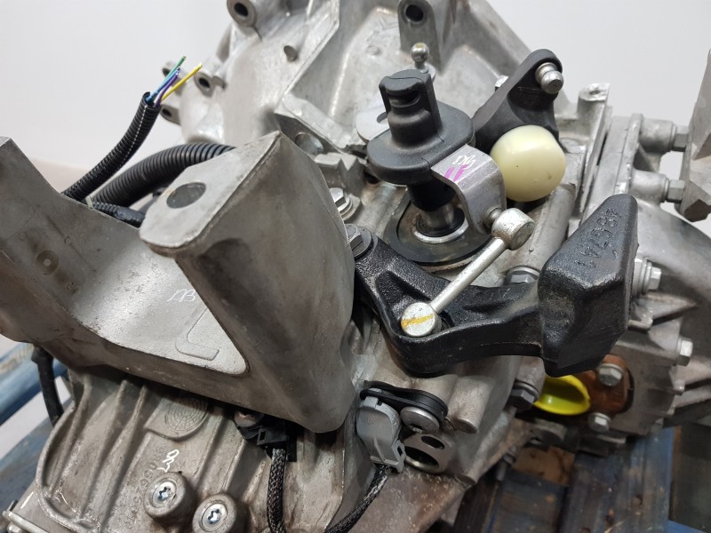 Recambio de caja cambios para peugeot 508 sw gt line referencia OEM IAM 20MB33 9802485880 