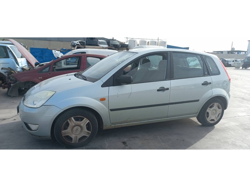 ford fiesta (cbk) del año 2001