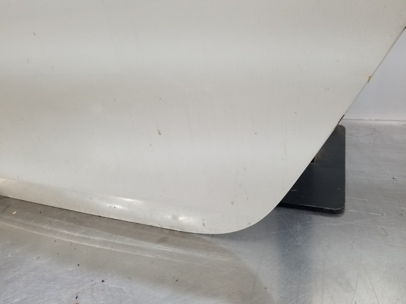 Recambio de puerta trasera izquierda para peugeot 308 sw allure referencia OEM IAM 9805267180  