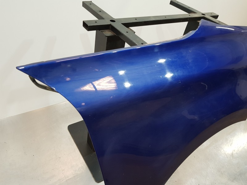 Recambio de aleta delantera derecha para citroen c4 picasso puretech referencia OEM IAM 9816714380  