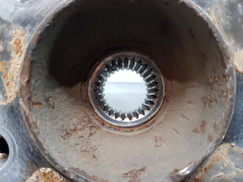 Recambio de mangueta trasera izquierda para bmw serie 1 berlina (e81/e87) 116i referencia OEM IAM 33326774809  