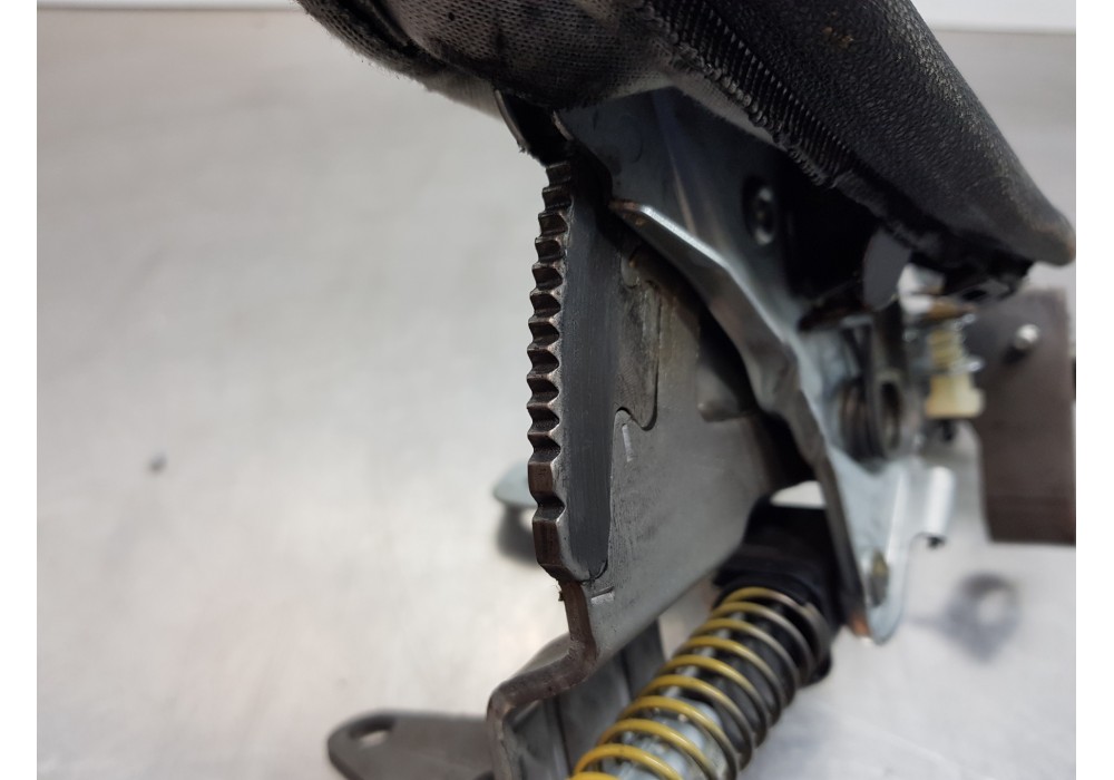 Recambio de palanca freno de mano para bmw serie 1 berlina (e81/e87) 116i referencia OEM IAM 34406782749 34406764924 