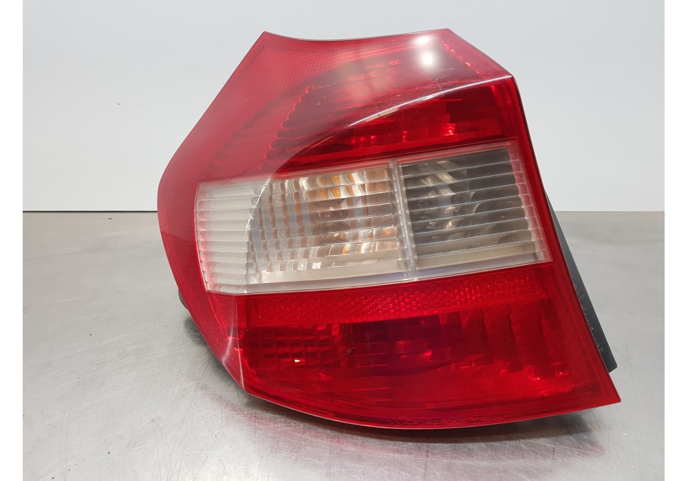 Recambio de piloto trasero izquierdo para bmw serie 1 berlina (e81/e87) 116i referencia OEM IAM 63216924501 63210397034 6924501