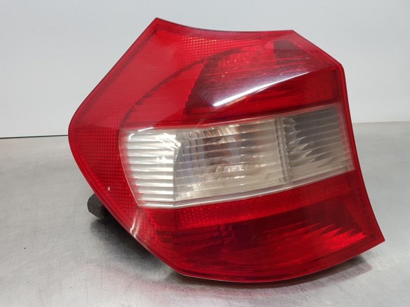 Recambio de piloto trasero izquierdo para bmw serie 1 berlina (e81/e87) 116i referencia OEM IAM 63216924501 63210397034 6924501