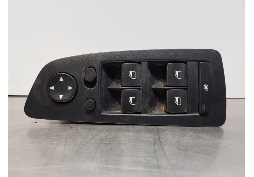 Recambio de mando elevalunas delantero izquierdo para bmw serie 1 berlina (e81/e87) 116i referencia OEM IAM 61319217235 6970216 