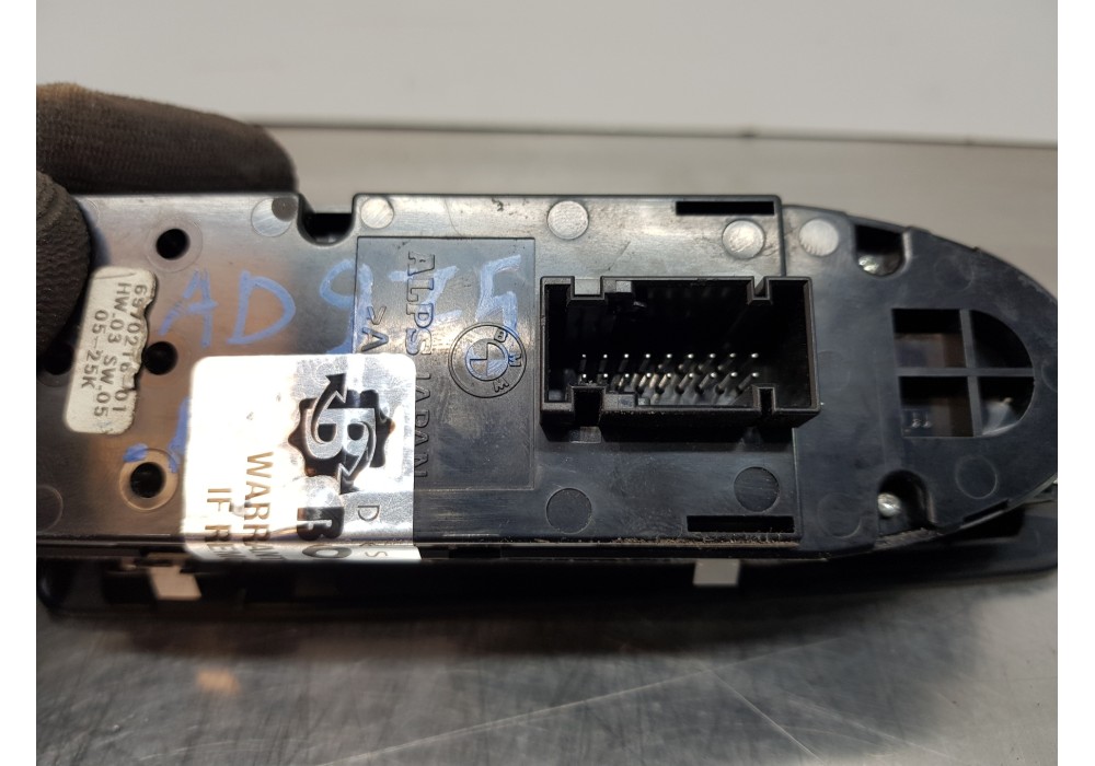 Recambio de mando elevalunas delantero izquierdo para bmw serie 1 berlina (e81/e87) 116i referencia OEM IAM 61319217235 6970216  Recambio de mando elevalunas delantero izquierdo para bmw serie 1 berlina (e81/e87) 116i referencia OEM IAM 61319217235 6970216