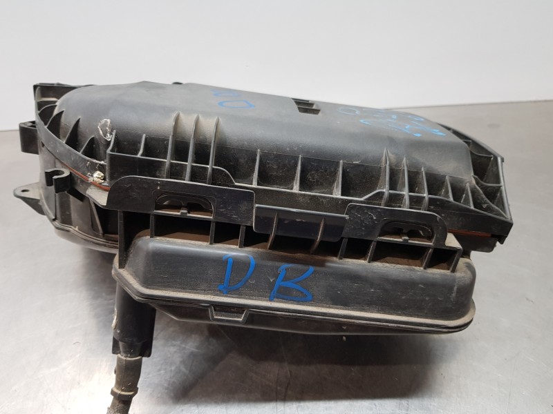 Recambio de filtro aire para peugeot 208 acces referencia OEM IAM 9673061080   Recambio de filtro aire para peugeot 208 acces referencia OEM IAM 9673061080