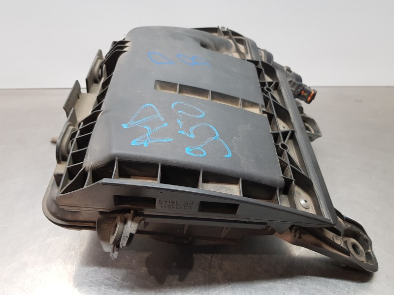 Recambio de filtro aire para peugeot 208 acces referencia OEM IAM 9673061080   Recambio de filtro aire para peugeot 208 acces referencia OEM IAM 9673061080