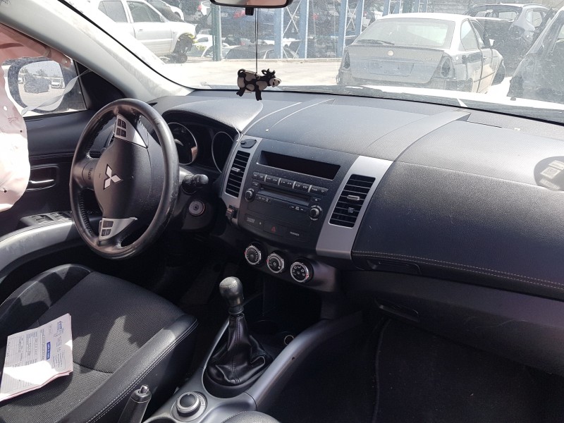 mitsubishi outlander (cw0) del año 2010