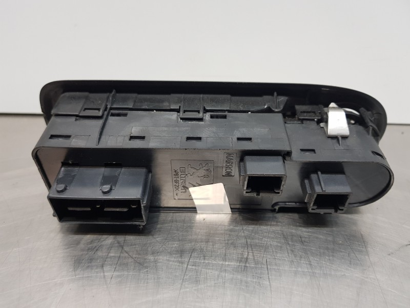 Recambio de mando elevalunas delantero izquierdo para peugeot 508 sw gt line referencia OEM IAM 98026370ZD  