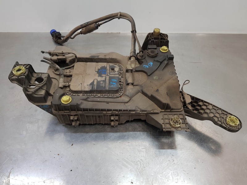 Recambio de deposito aditivo adblue fap ( deposito grande ) para peugeot 308 sw allure referencia OEM IAM 1682619580 9815111480 