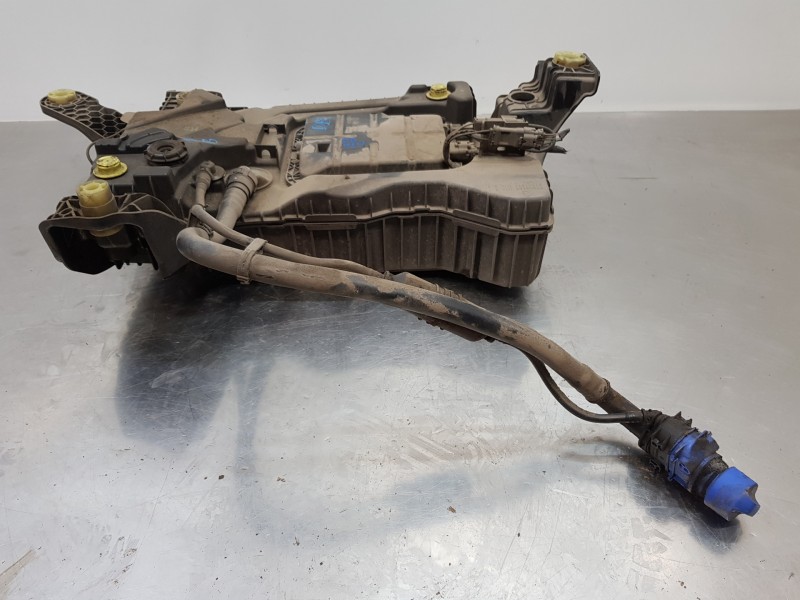 Recambio de deposito aditivo adblue fap ( deposito grande ) para peugeot 308 sw allure referencia OEM IAM 1682619580 9815111480 