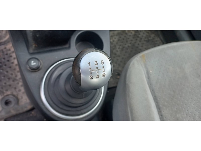 ford fiesta (cbk) del año 2001