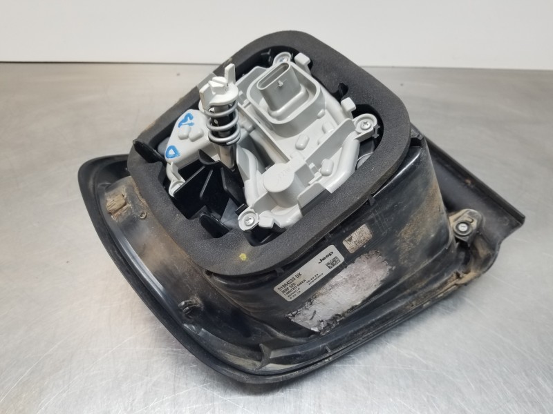 Recambio de piloto trasero derecho para jeep renegade suv referencia OEM IAM 51964233 51964233DX  Recambio de piloto trasero derecho para jeep renegade suv referencia OEM IAM 51964233 51964233DX